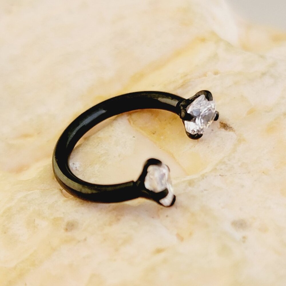 16G Black horseshoe plated stainless steel with clear CZ gems prong set NWT